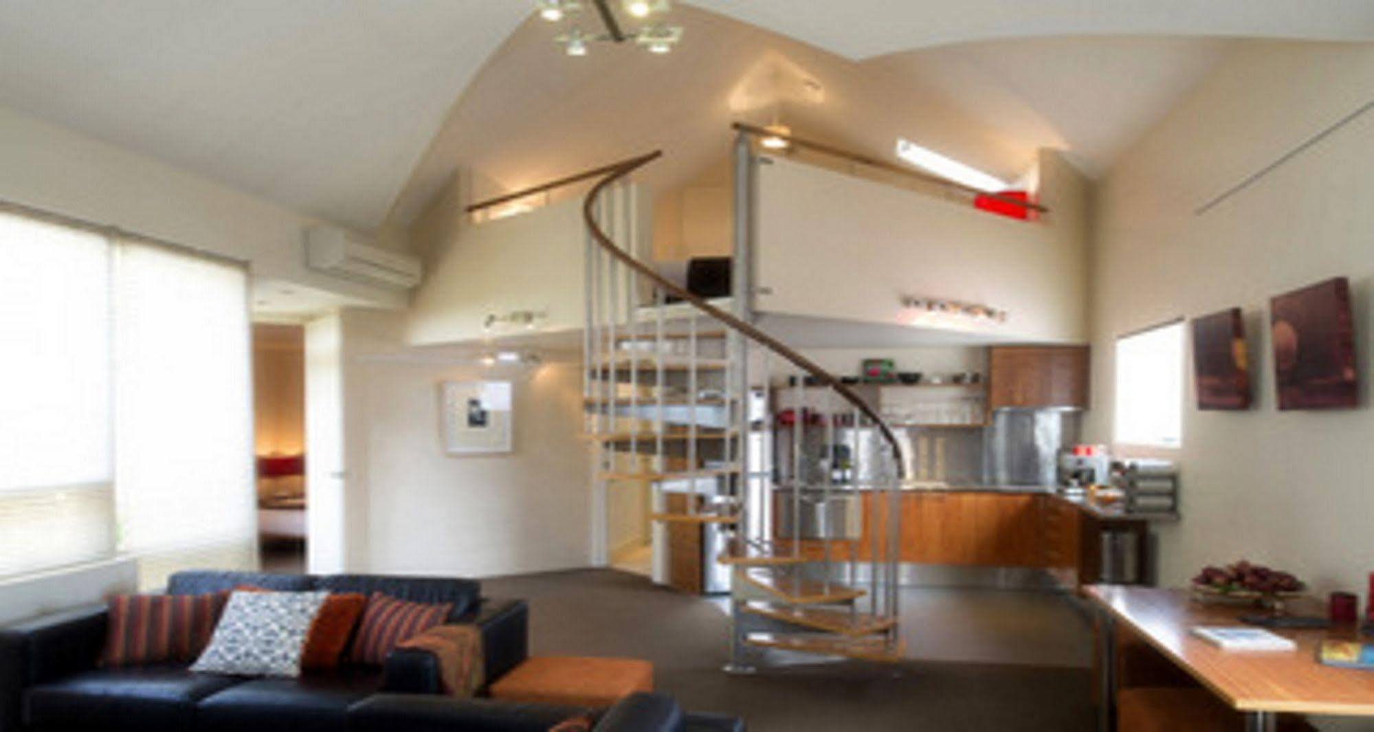 Twofourtwo Boutique Apartments Launceston Exterior photo