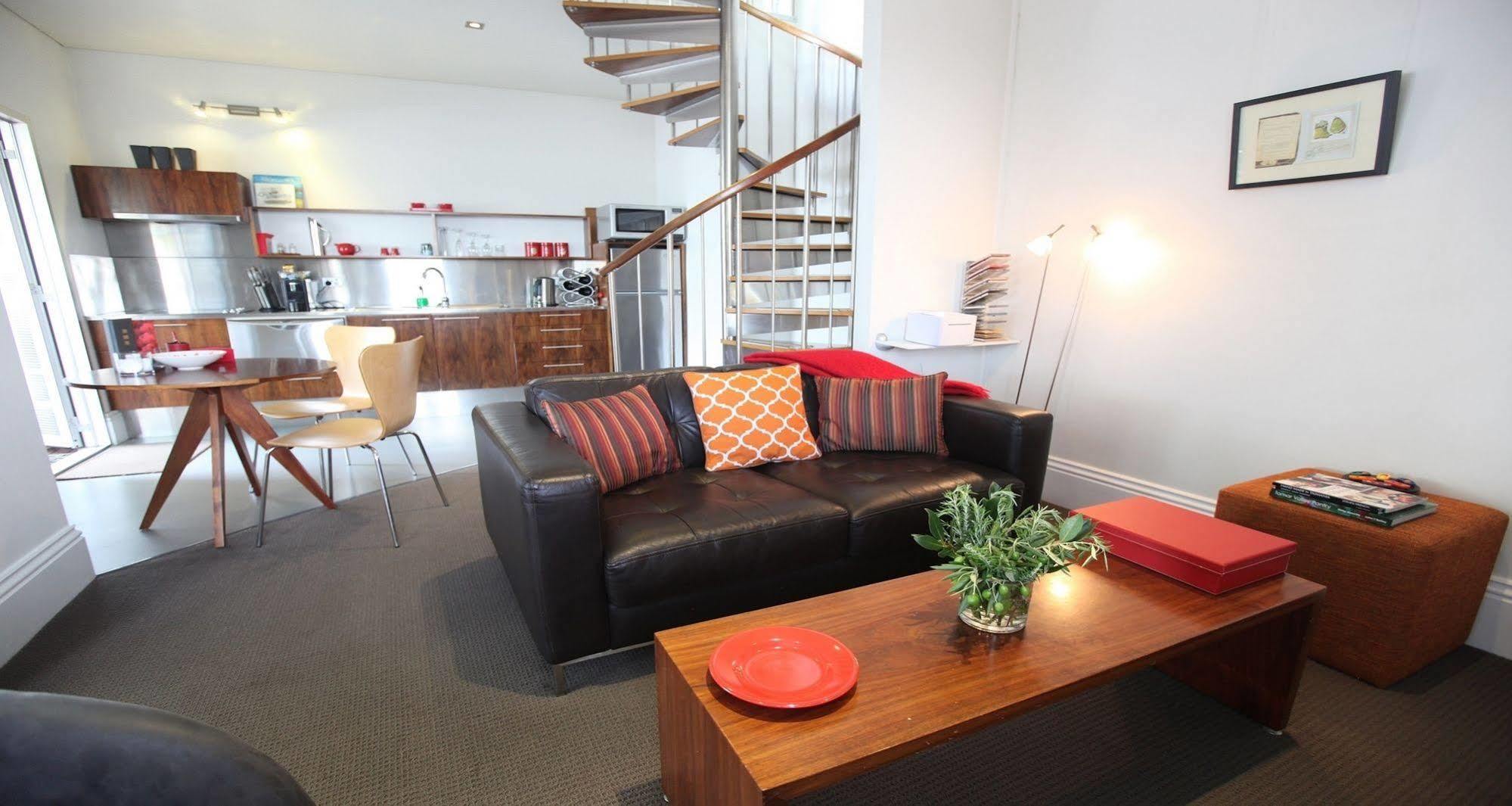 Twofourtwo Boutique Apartments Launceston Exterior photo
